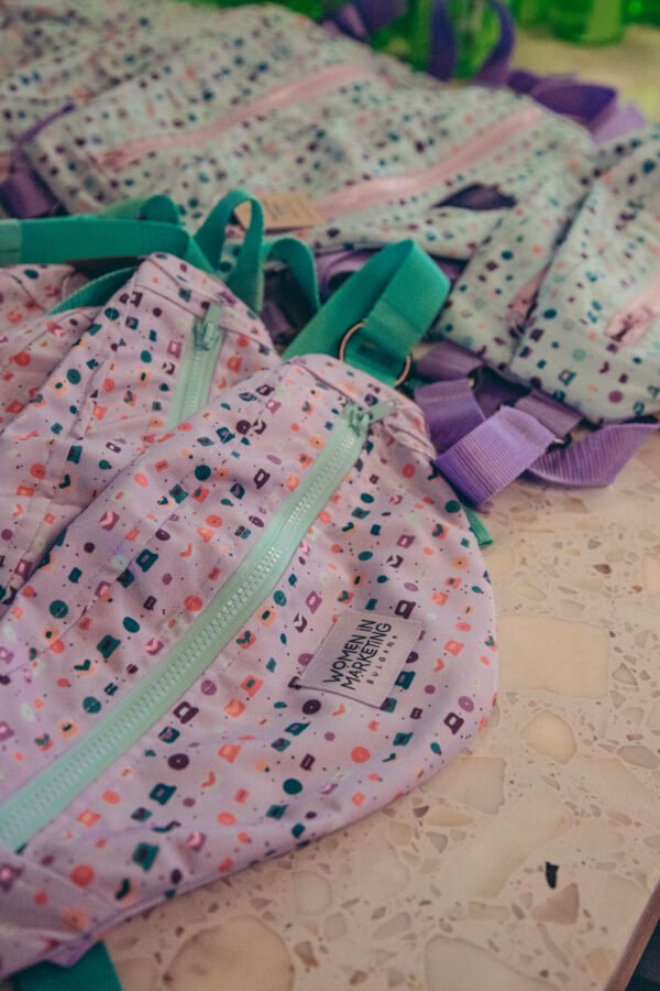 Crossbody Banana bag, perfect for everyday use (2026 Collection - Mint or Lavender)